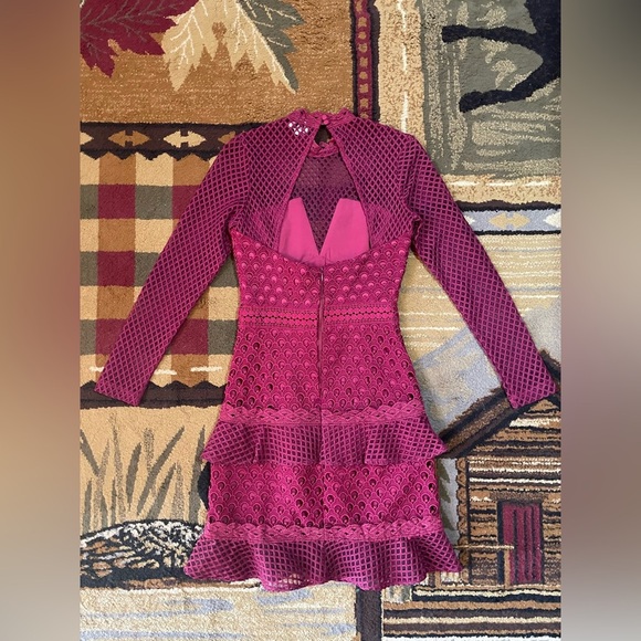 Red‎ Long Sleeve Mock Neck Sheath Dress - Picture 7 of 9